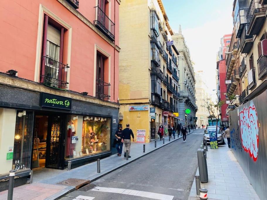 Apartamento en la calle Hortaleza de Madrid Centro Exterior foto
